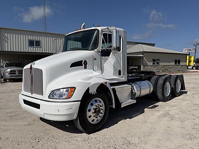 2011 Kenworth T370