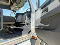 2020 Freightliner CASCADIA 126