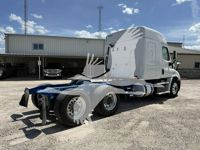 2019 Freightliner CASCADIA 113