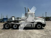 2005 Freightliner COLUMBIA 120
