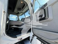 2014 Freightliner COLUMBIA 120