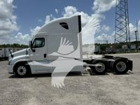 2016 Freightliner Cascadia 125
