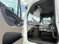 2020 Freightliner Cascadia 125