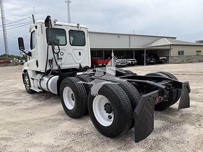 2019 Freightliner Cascadia 125