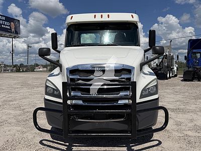 2019 Freightliner CASCADIA 126