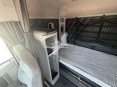 2015 Freightliner COLUMBIA 120