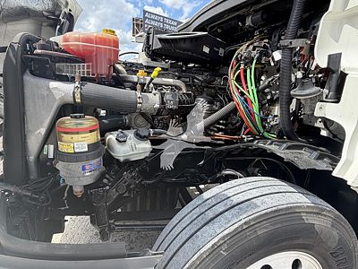 2019 Freightliner CASCADIA 126