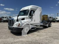 2019 Freightliner CASCADIA 113
