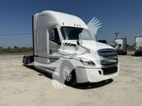 2020 Freightliner CASCADIA 126