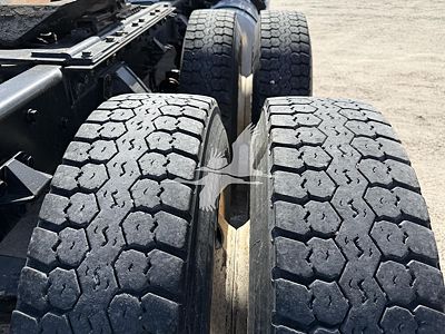 2011 Kenworth T370