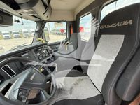 2020 Freightliner CASCADIA 116