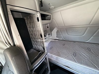 2021 Peterbilt 579