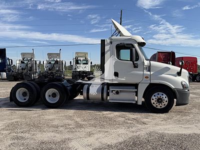 2019 Freightliner Cascadia 125