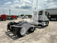 2020 Freightliner CASCADIA 116