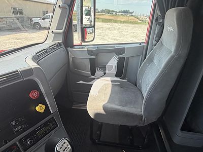 2015 Freightliner COLUMBIA 120