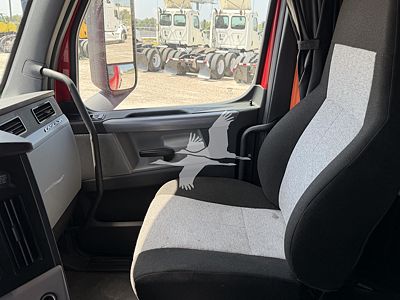 2021 Freightliner CASCADIA 116