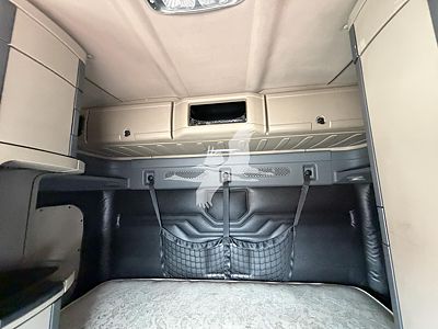 2015 Freightliner CASCADIA 113