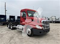 2010 Freightliner CASCADIA 113