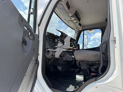 2012 Freightliner BUSINESS CLASS M2 112