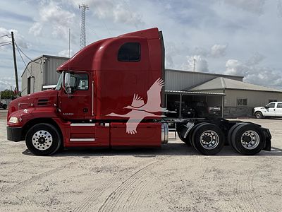 2017 Mack PINNACLE CXU613