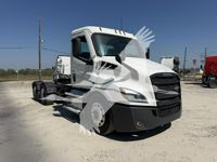 2020 Freightliner CASCADIA 116
