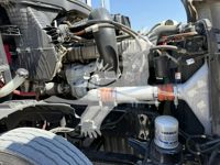 2020 Freightliner CASCADIA 126