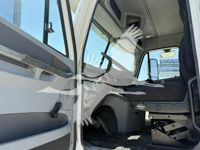 2005 Freightliner COLUMBIA 120