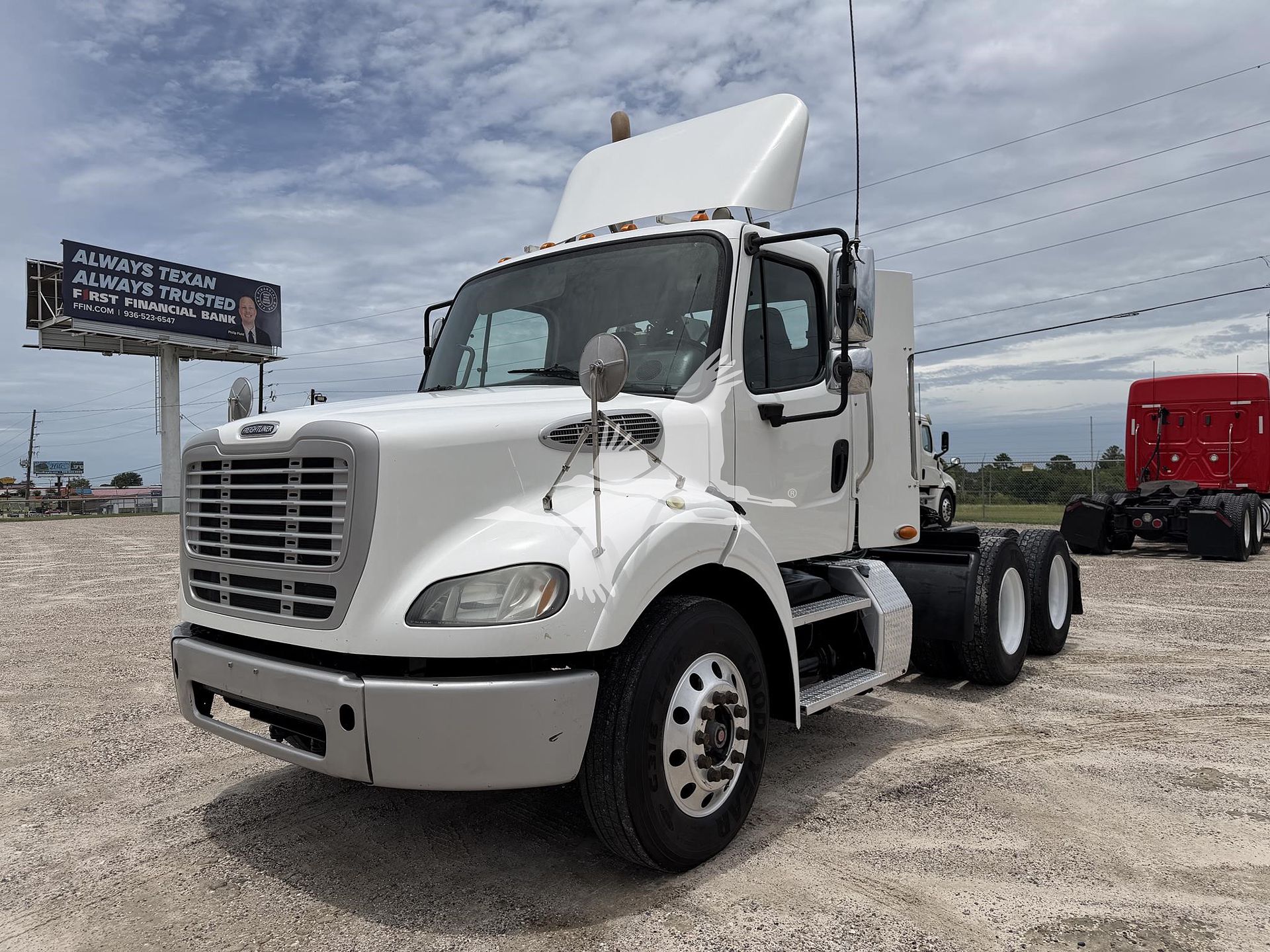 2013 Freightliner BUSINESS CLASS M2 112
