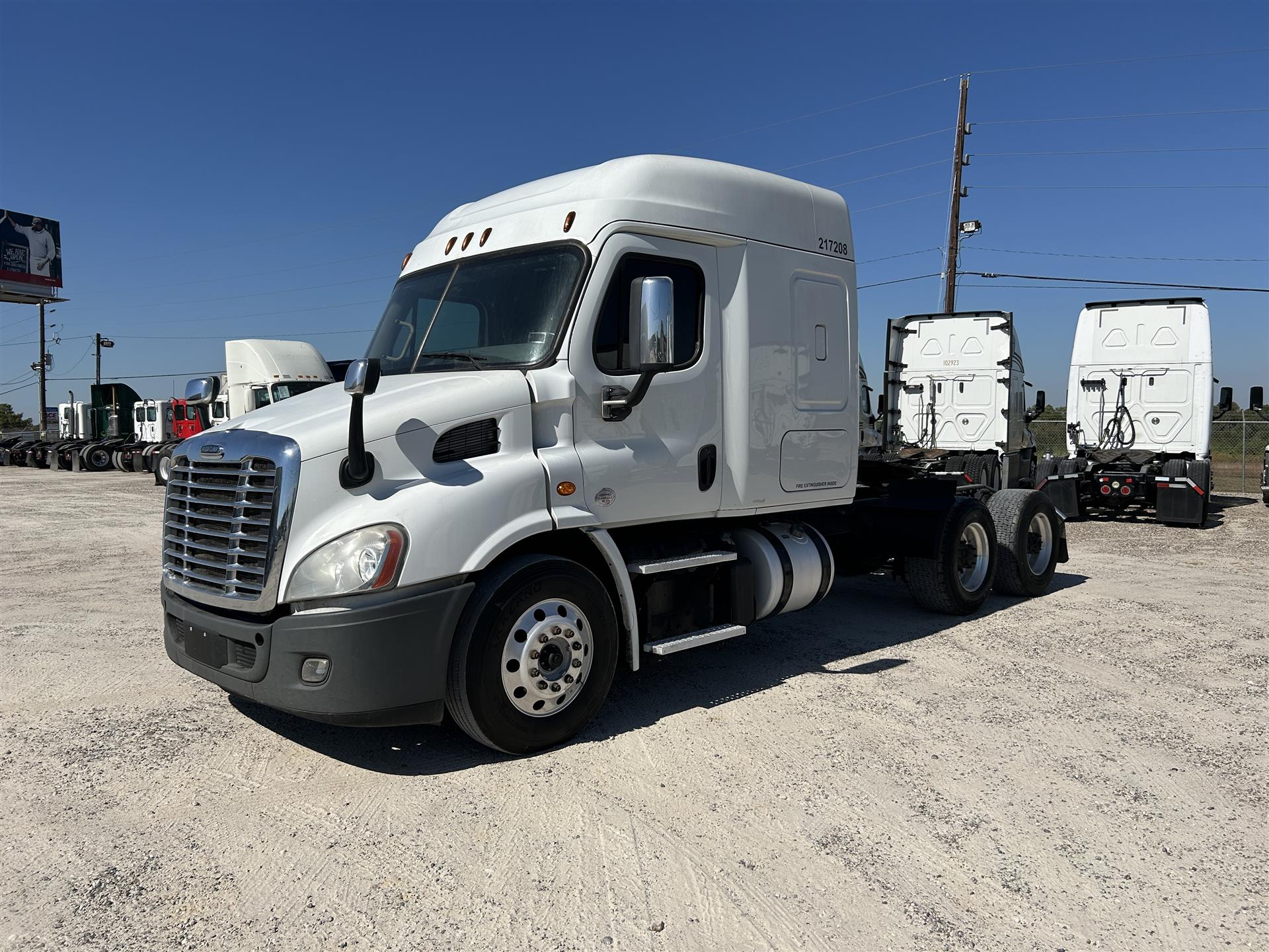 2017 Freightliner CASCADIA 113