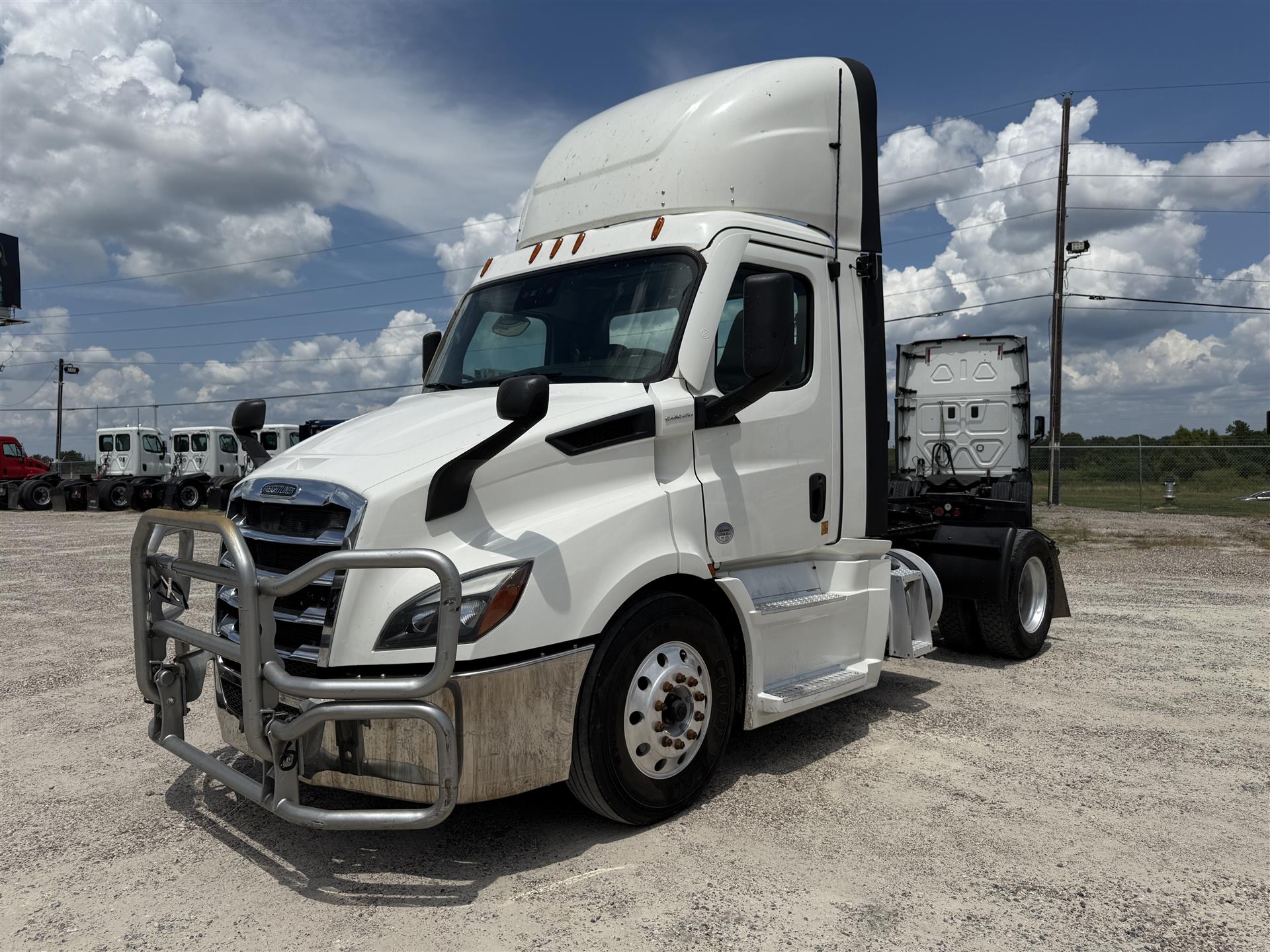 2021 Freightliner CASCADIA 116