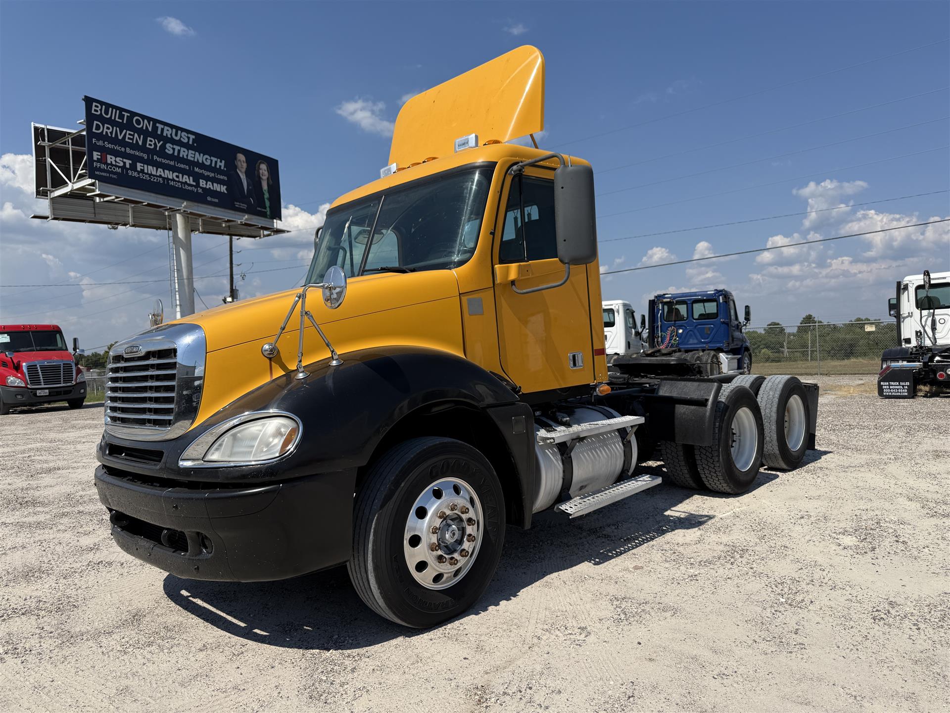 2007 Freightliner COLUMBIA 120