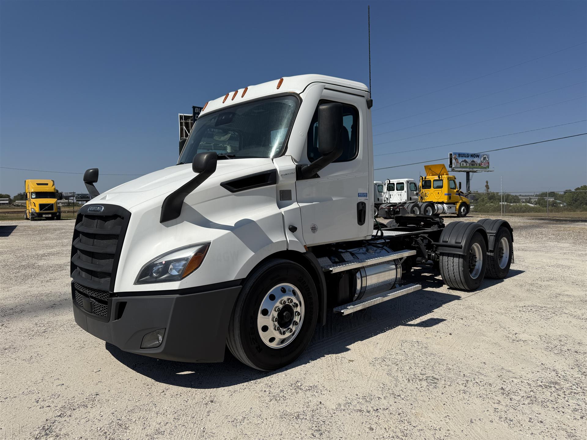2020 Freightliner CASCADIA 116