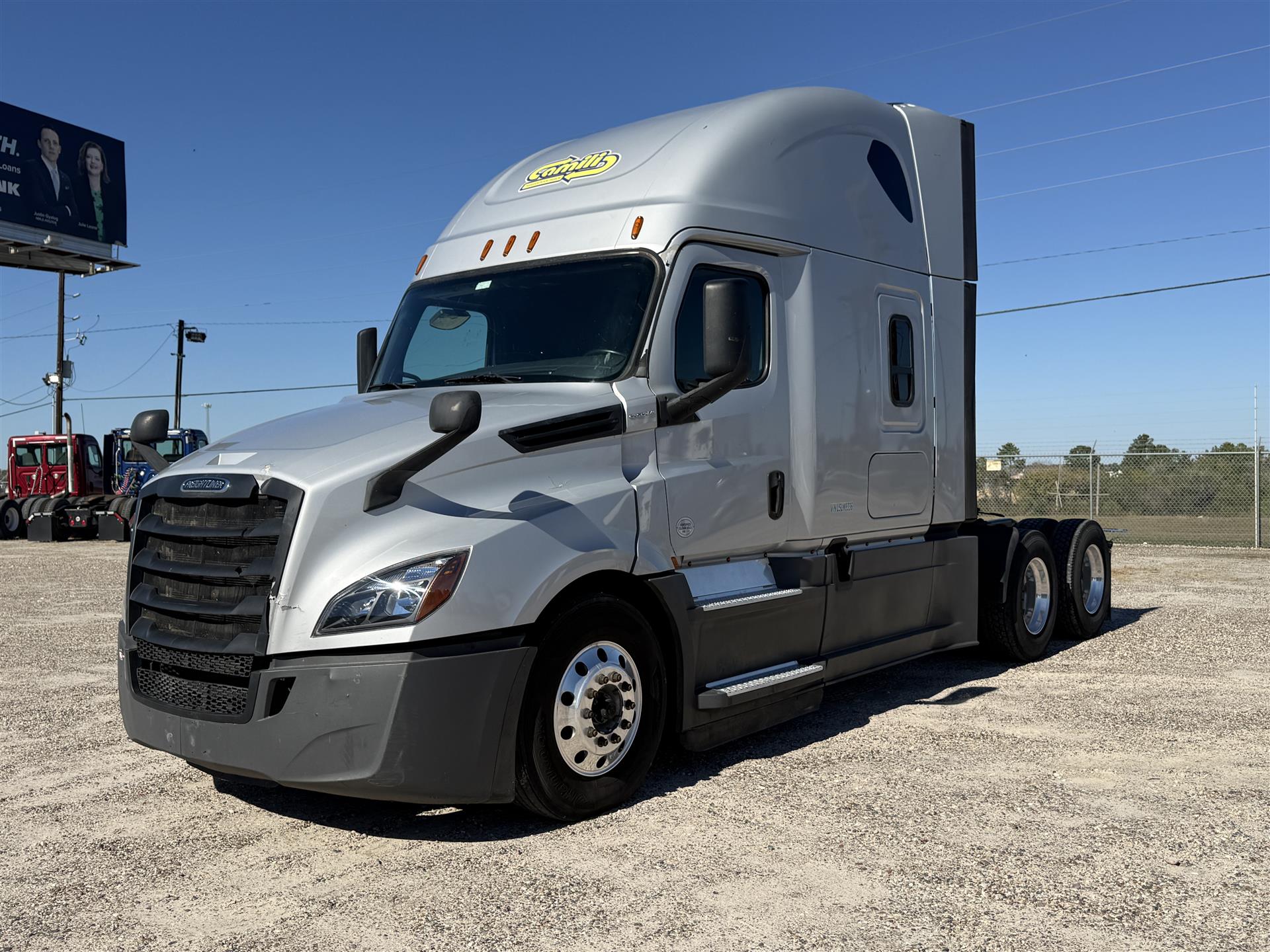 2020 Freightliner CASCADIA 126