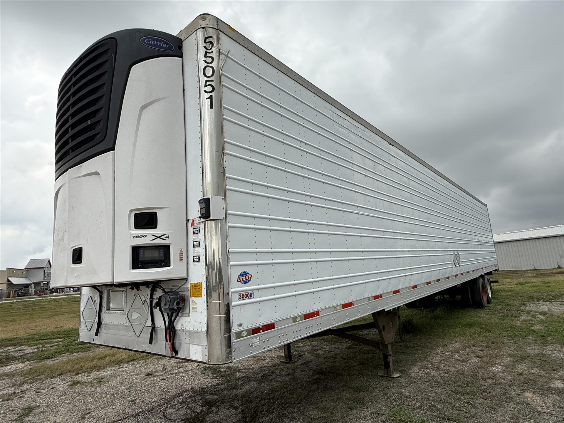 2010 Utility 3000R