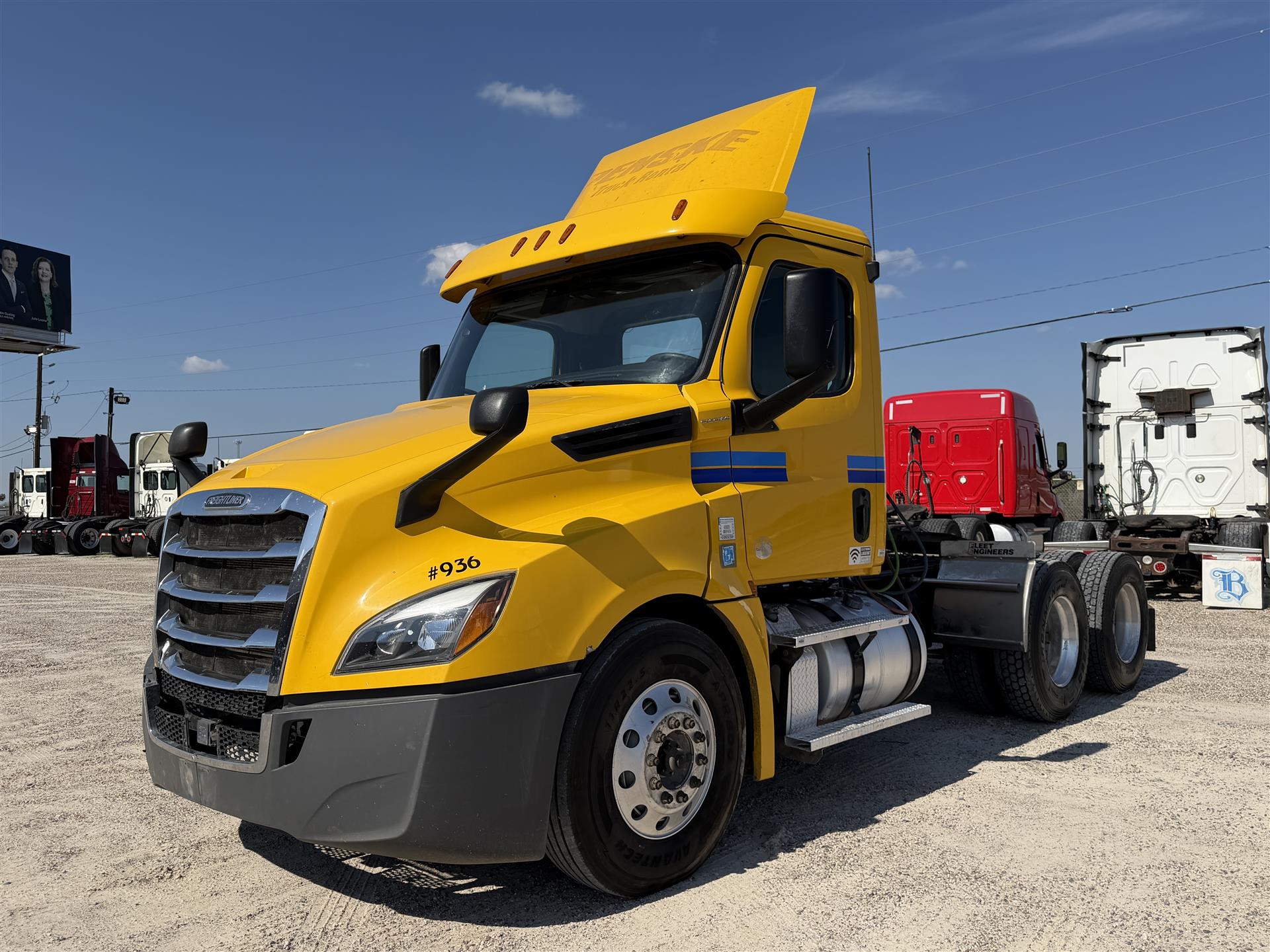 2019 Freightliner CASCADIA 126