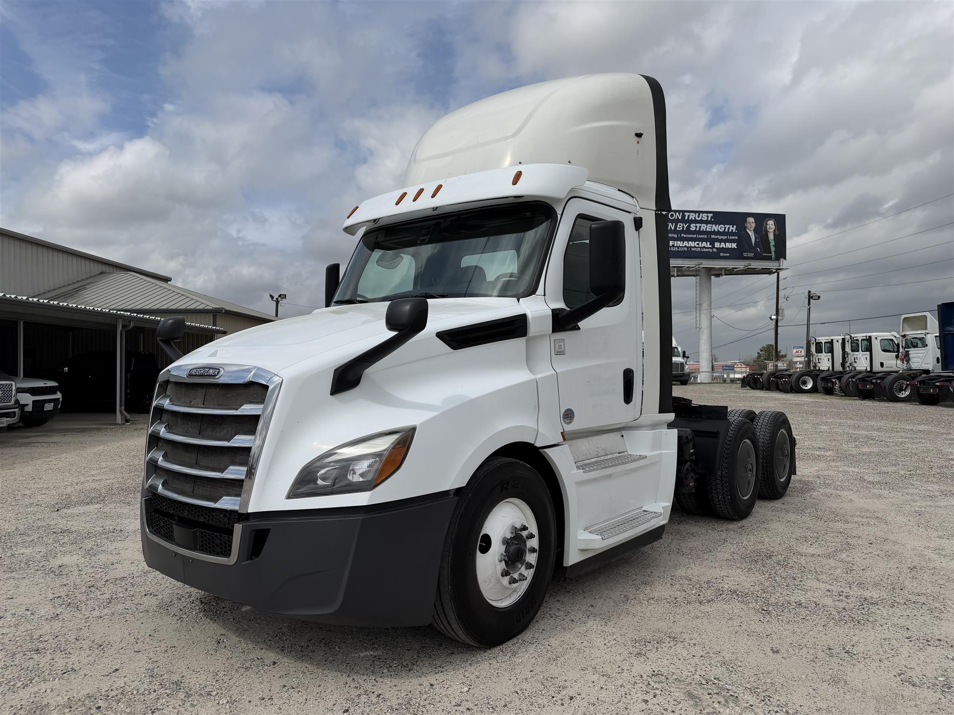 2019 Freightliner CASCADIA 126