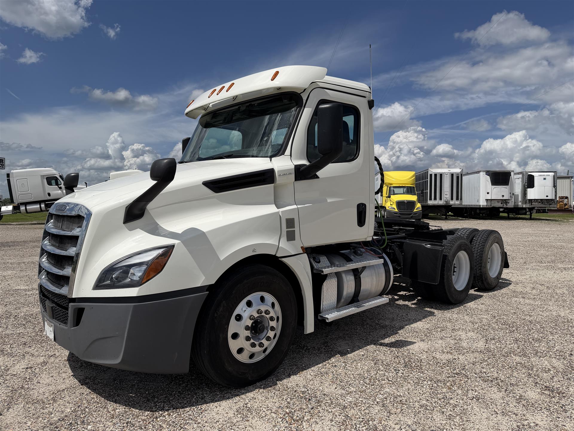 2019 Freightliner CASCADIA 126