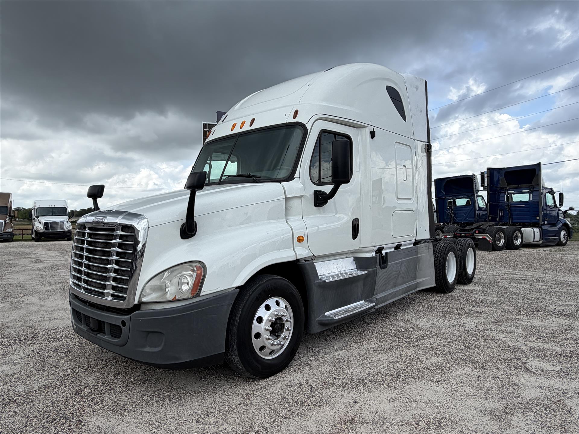 2013 Freightliner Cascadia 125