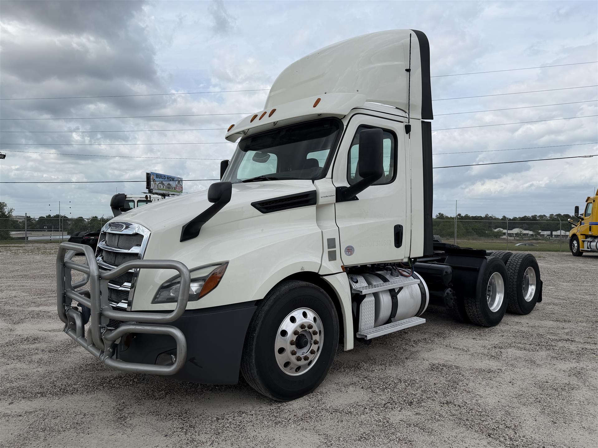 2019 Freightliner CASCADIA 126