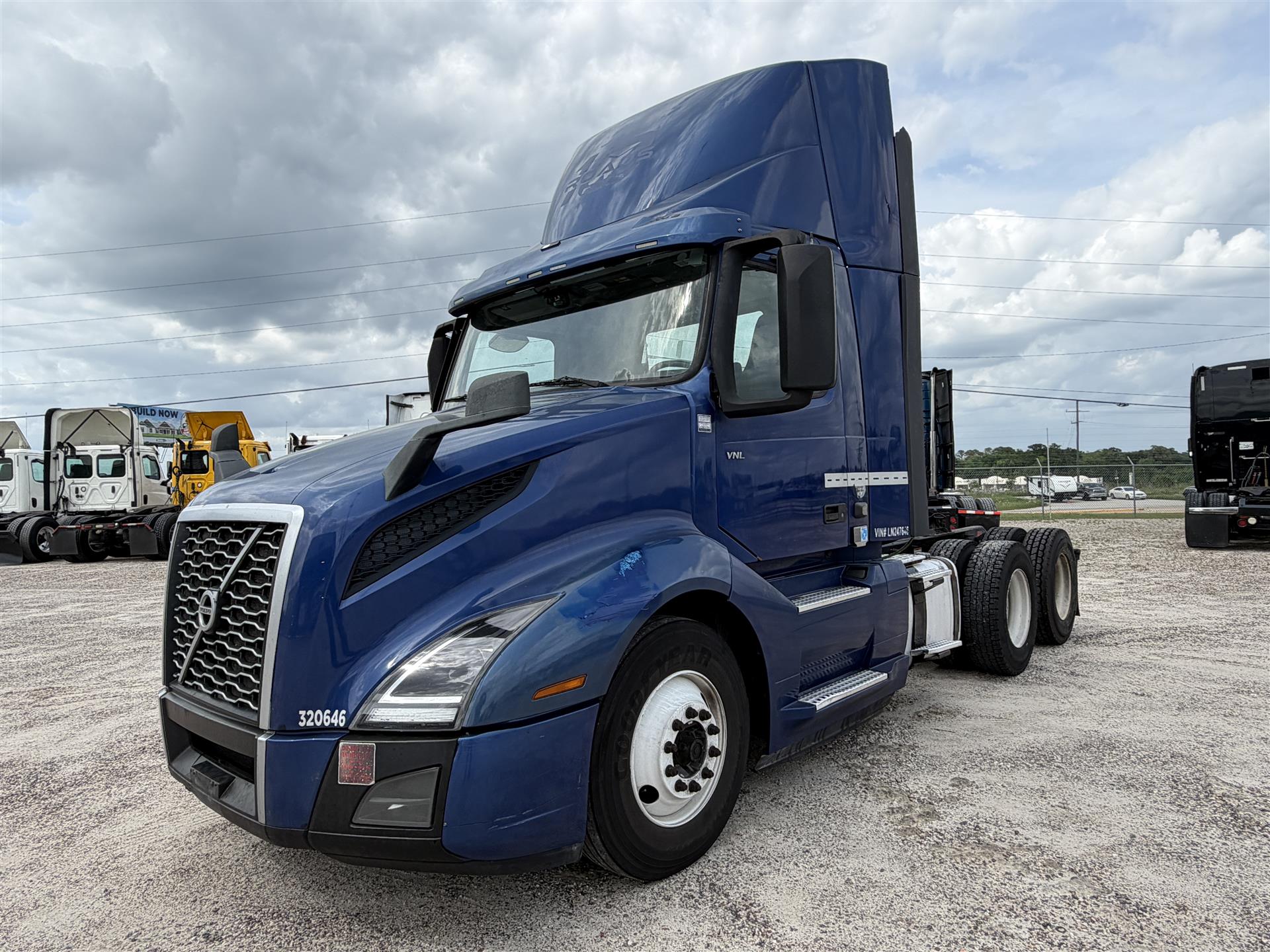 2020 Volvo VNL62T300