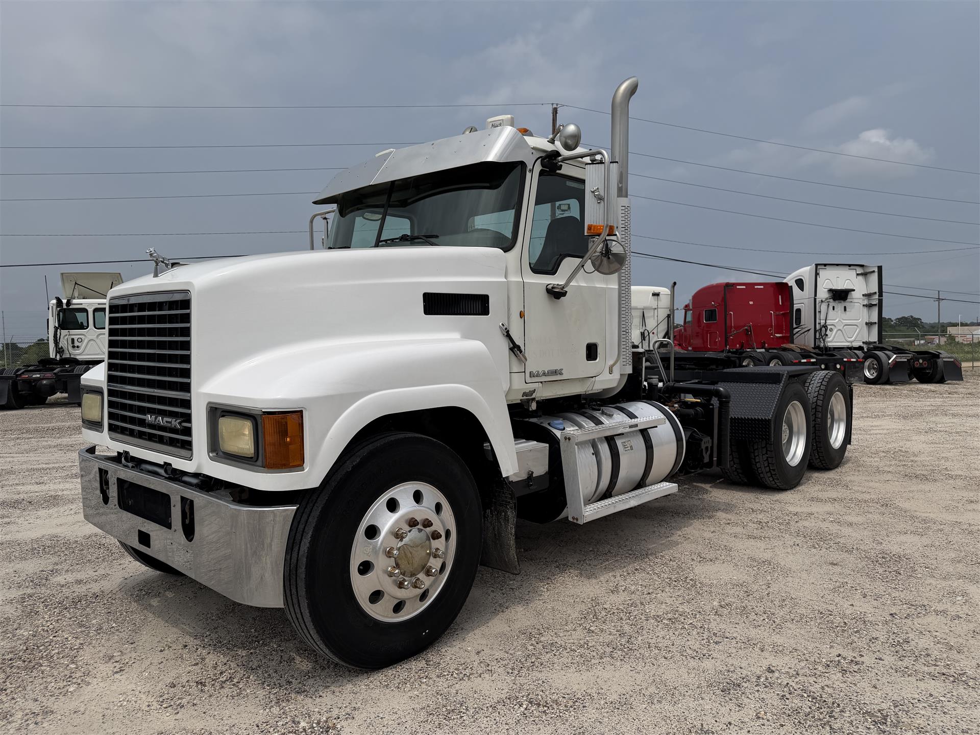2012 Mack PINNACLE CHU613