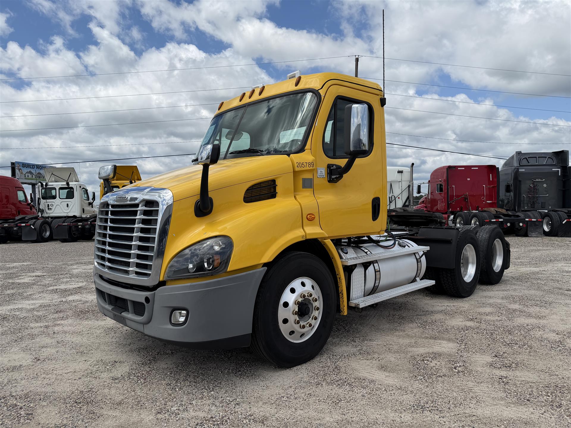 2019 Freightliner CASCADIA 113