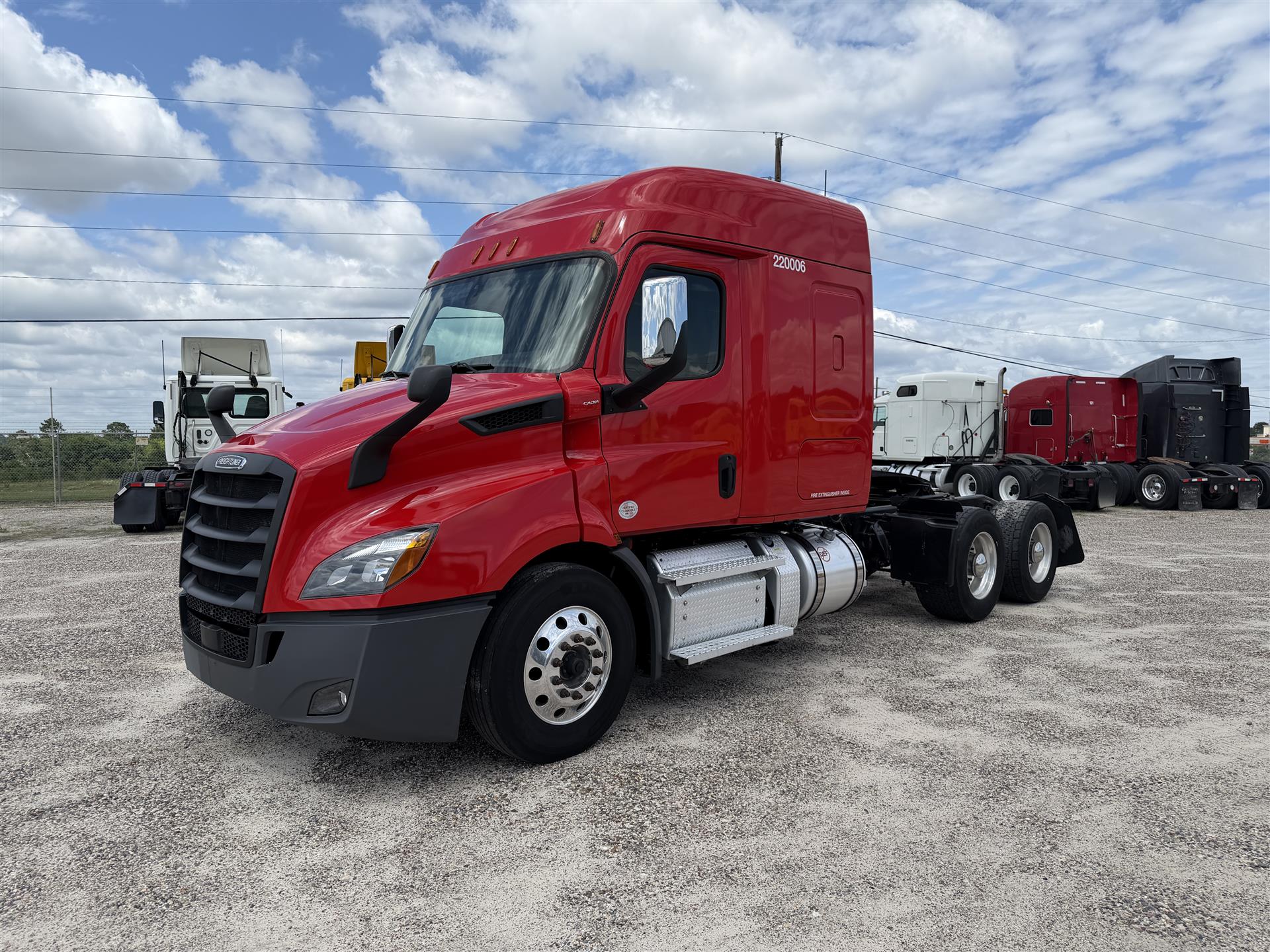 2020 Freightliner CASCADIA 116