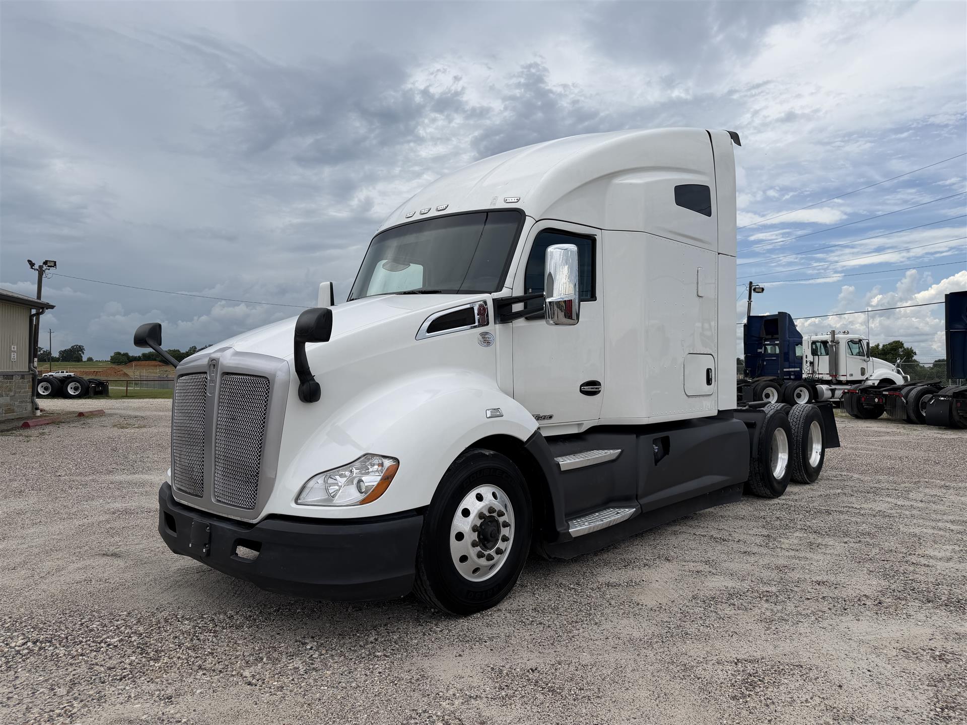 2022 Kenworth T680