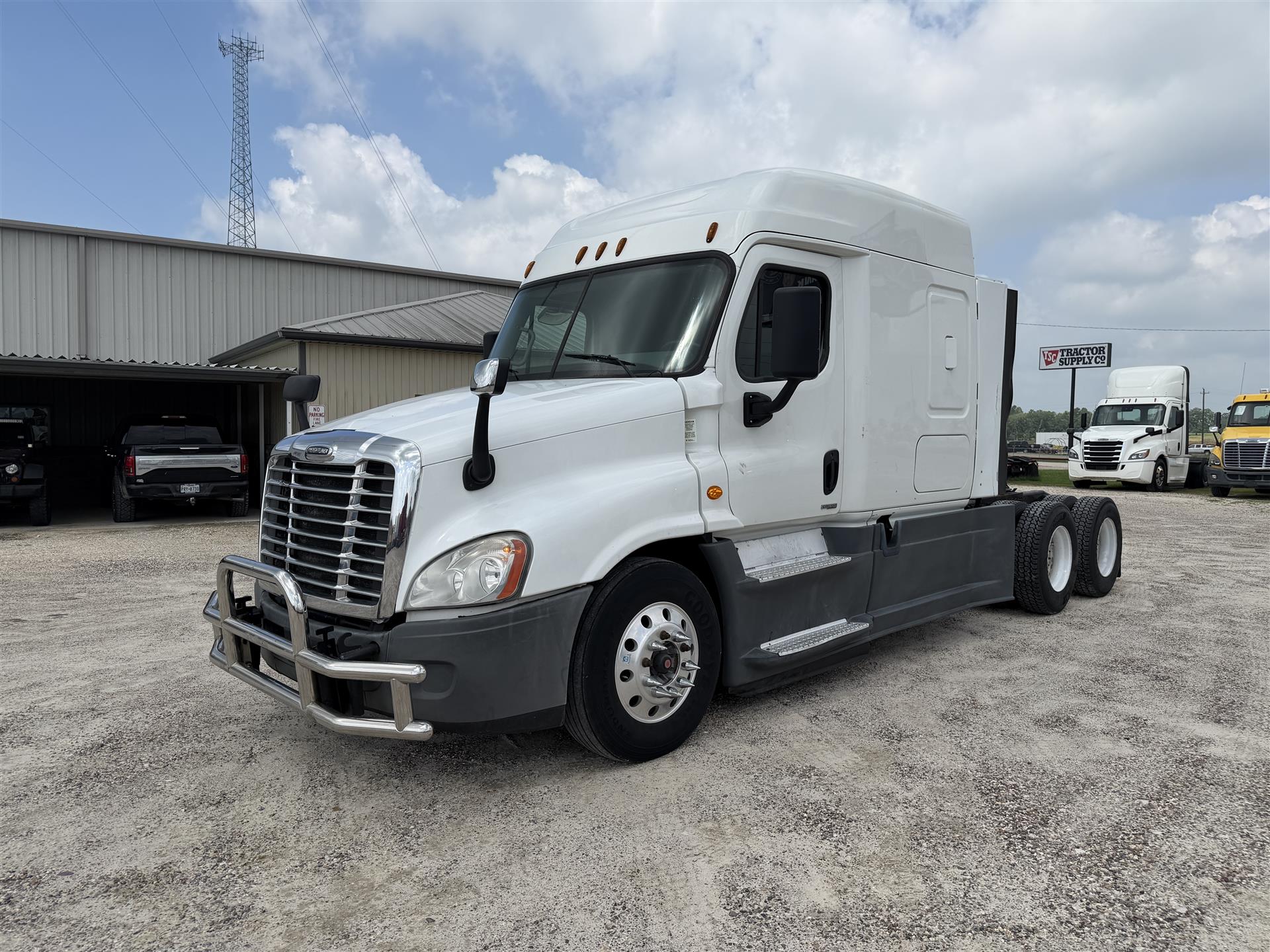 2015 Freightliner Cascadia 125