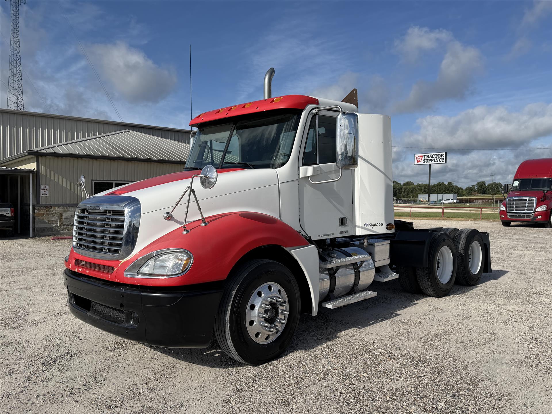 2009 Freightliner COLUMBIA 120