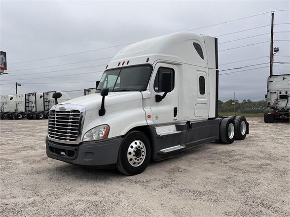 Frht CASCADIA 125 Trucks For Sale