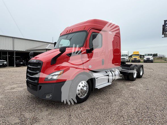 2020 Freightliner CASCADIA 116