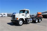 2015 Mack PINNACLE CHU613