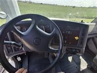 2015 Freightliner BUSINESS CLASS M2 112